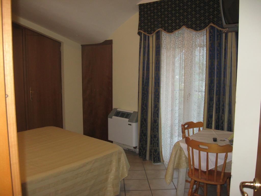 Parco Sogni D'Oro Aparthotel Montella Cameră foto