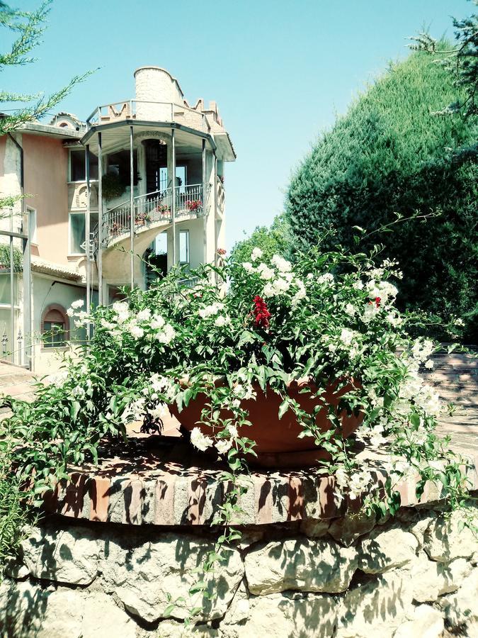 Parco Sogni D'Oro Aparthotel Montella Exterior foto